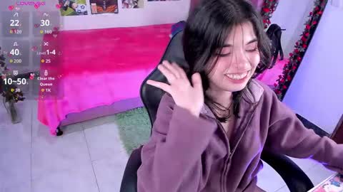 Snapshot of selina_lovers_ chatting on February 20, 6:26 am Selina online show from February 20, 6:26 am