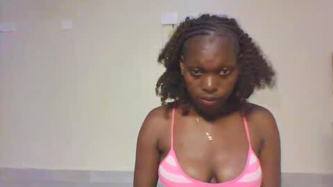 verah online show from March 25, 8:04 pm