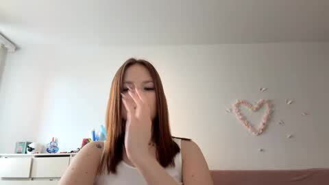 Lily online show from May 16, 10:36 am