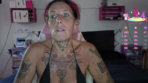 Selvaggia Del Caribe online show from September 25, 4:21 pm