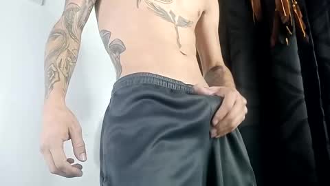 Snapshot of sem_alas chatting on February 4, 6:04 am sem_alas online show from February 4, 6:04 am