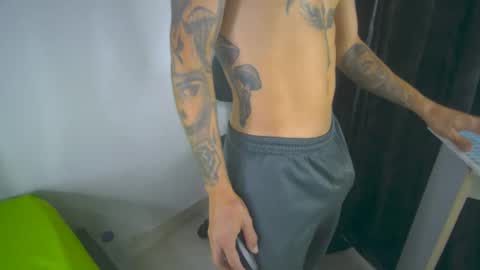 Snapshot of sem_alas chatting on February 28, 2:53 am sem_alas online show from February 28, 2:53 am