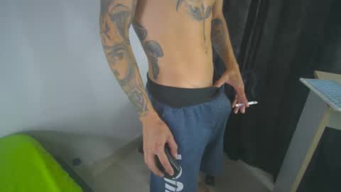 Snapshot of sem_alas chatting on March 1, 6:46 am sem_alas online show from March 1, 6:46 am