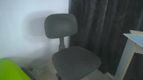 Snapshot of sem_alas chatting on March 4, 1:45 am sem_alas online show from March 4, 1:45 am