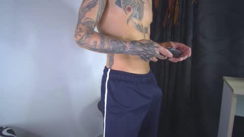 Snapshot of sem_alas chatting on February 19, 11:12 pm sem_alas online show from February 19, 11:12 pm