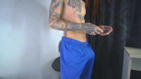 Snapshot of sem_alas chatting on April 10, 12:27 am sem_alas online show from April 10, 12:27 am