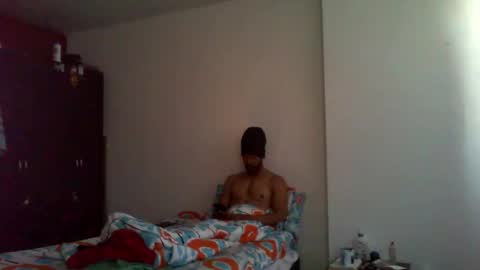 Snapshot of semental24cm chatting on March 15, 1:39 pm semental24cm online show from March 15, 1:39 pm
