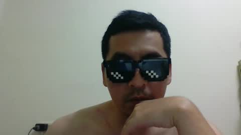 Snapshot of semi_coconut chatting on December 7, 1:29 pm Coconut online show from December 7, 1:29 pm