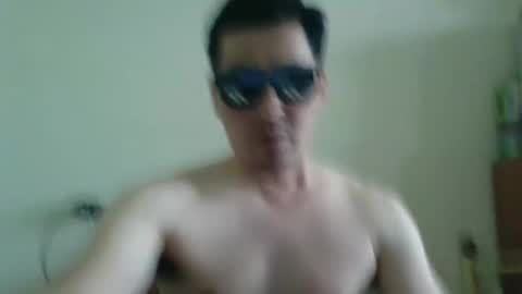 Snapshot of semi_coconut chatting on March 8, 3:17 am Coconut online show from March 8, 3:17 am