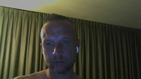 sence08 online show from March 6, 11:34 pm