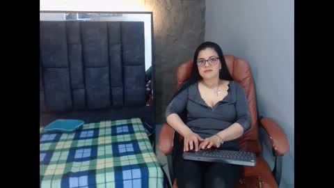 sennamars202cl online show from September 21, 3:13 pm