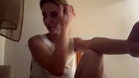 Sennya online show from October 30, 9:15 pm