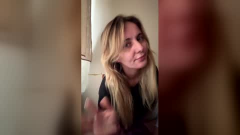 Sennya online show from January 15, 8:41 am