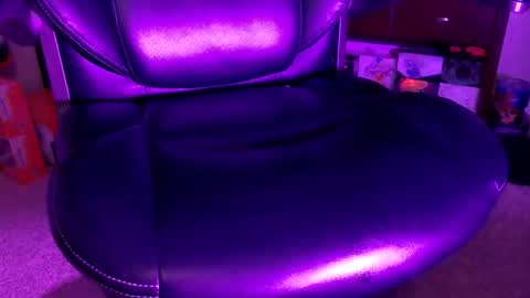 Snapshot of senorgrower chatting on November 4, 6:12 am Mr. Watch Me Grow online show from November 4, 6:12 am