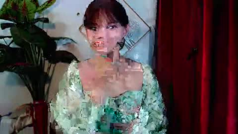 Snapshot of sensational_yeng chatting on October 23, 2:27 pm sensational_yeng online show from October 23, 2:27 pm