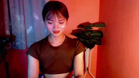 Snapshot of sensational_yeng chatting on November 14, 7:12 pm sensational_yeng online show from November 14, 7:12 pm