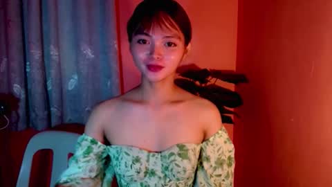 Snapshot of sensational_yeng chatting on November 16, 3:01 am sensational_yeng online show from November 16, 3:01 am