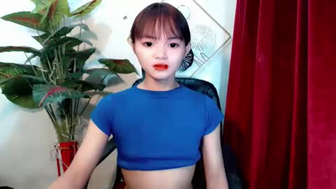 Snapshot of sensational_yeng chatting on November 24, 5:23 pm sensational_yeng online show from November 24, 5:23 pm