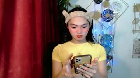 Snapshot of sensational_yeng chatting on January 6, 9:18 pm sensational_yeng online show from January 6, 9:18 pm