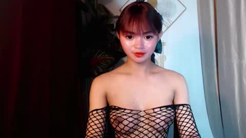 sensational_yeng online show from March 1, 4:31 pm