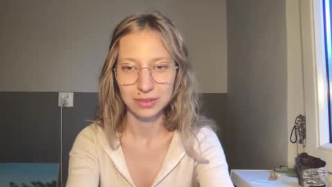 senseinner online show from September 8, 4:39 pm