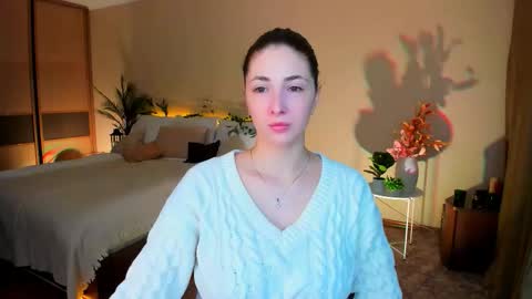 sensitiveheartt online show from November 30, 11:25 am