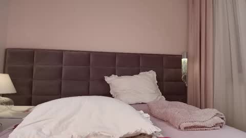 Snapshot of sensual_jasmine chatting on February 23, 4:57 pm Jasmine online show from February 23, 4:57 pm