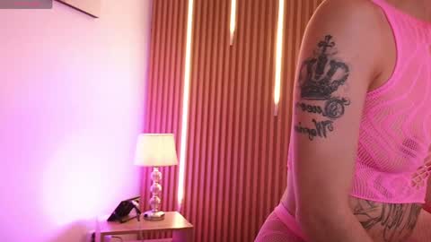 Snapshot of sensual_kim77 chatting on May 2, 1:05 pm Sensual Kim77 online show from May 2, 1:05 pm