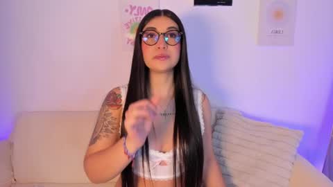 Snapshot of sensualhaven_ chatting on April 5, 5:10 pm sensualhaven_ online show from April 5, 5:10 pm