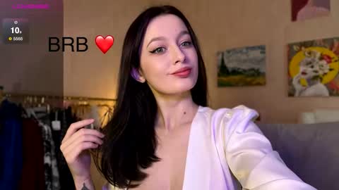 sensuallucy233 online show from December 22, 5:59 am