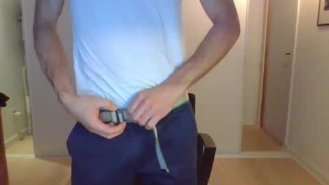 Snapshot of sensuasculine chatting on December 13, 8:51 am Matt online show from December 13, 8:51 am
