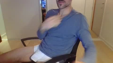 Snapshot of sensuasculine chatting on January 8, 8:16 am Matt online show from January 8, 8:16 am