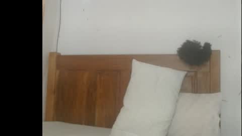 Snapshot of sera_booty chatting on October 3, 3:58 am Anne online show from October 3, 3:58 am