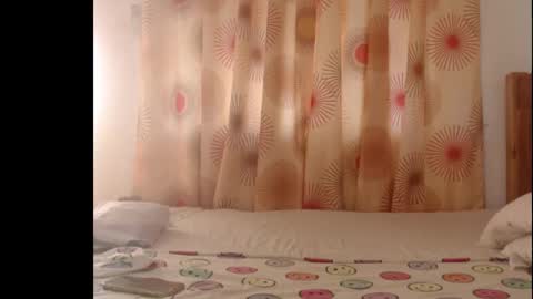 Snapshot of sera_booty chatting on October 5, 6:45 am Anne online show from October 5, 6:45 am