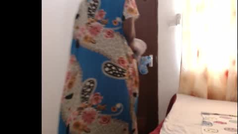 Snapshot of sera_booty chatting on October 19, 5:08 am Anne online show from October 19, 5:08 am