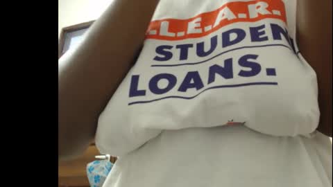 Snapshot of sera_booty chatting on October 22, 6:13 am Anne online show from October 22, 6:13 am