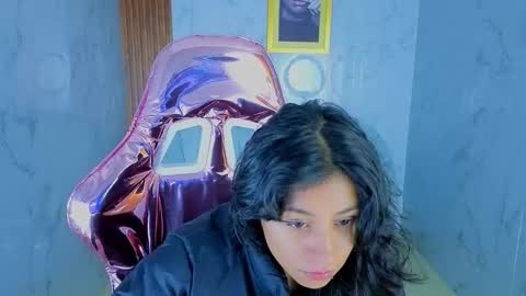 serabella_s online show from February 8, 1:03 pm