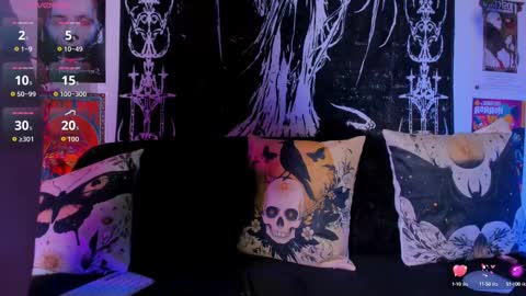 Snapshot of seraphine_hell chatting on October 2, 3:13 am seraphine online show from October 2, 3:13 am