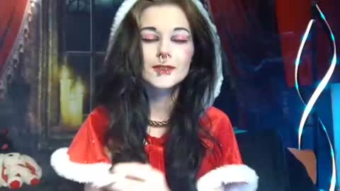 Seraphin Munster online show from December 19, 7:07 pm
