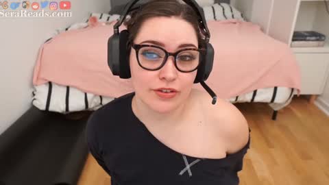 Snapshot of serareads chatting on January 18, 12:53 pm SeraReads online show from January 18, 12:53 pm