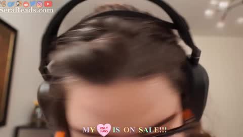 Snapshot of serareads chatting on February 14, 10:06 pm SeraReads online show from February 14, 10:06 pm