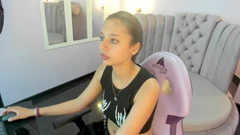 Seren  Follow me online show from February 21, 10:17 am