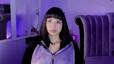 Seren  Follow me online show from October 1, 2:50 am