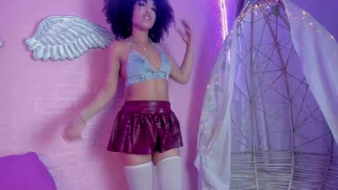 Serena  online show from December 2, 12:10 pm