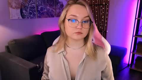 Serena online show from February 24, 8:01 am