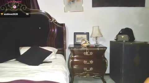 serenanyxon online show from July 18, 10:46 pm