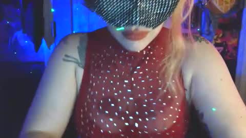 Snapshot of serencigarra chatting on March 27, 6:08 am serencigarra online show from March 27, 6:08 am