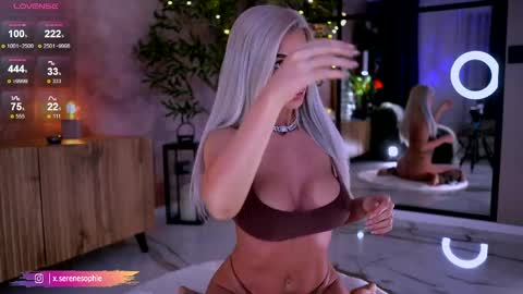 Snapshot of serene_sophiex chatting on April 2, 8:39 pm Serene Sophiex online show from April 2, 8:39 pm