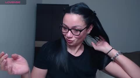 SereneSophi online show from March 25, 3:23 am