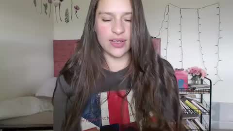 Snapshot of serenity_crystal chatting on December 21, 4:57 pm serenity_crystal online show from December 21, 4:57 pm